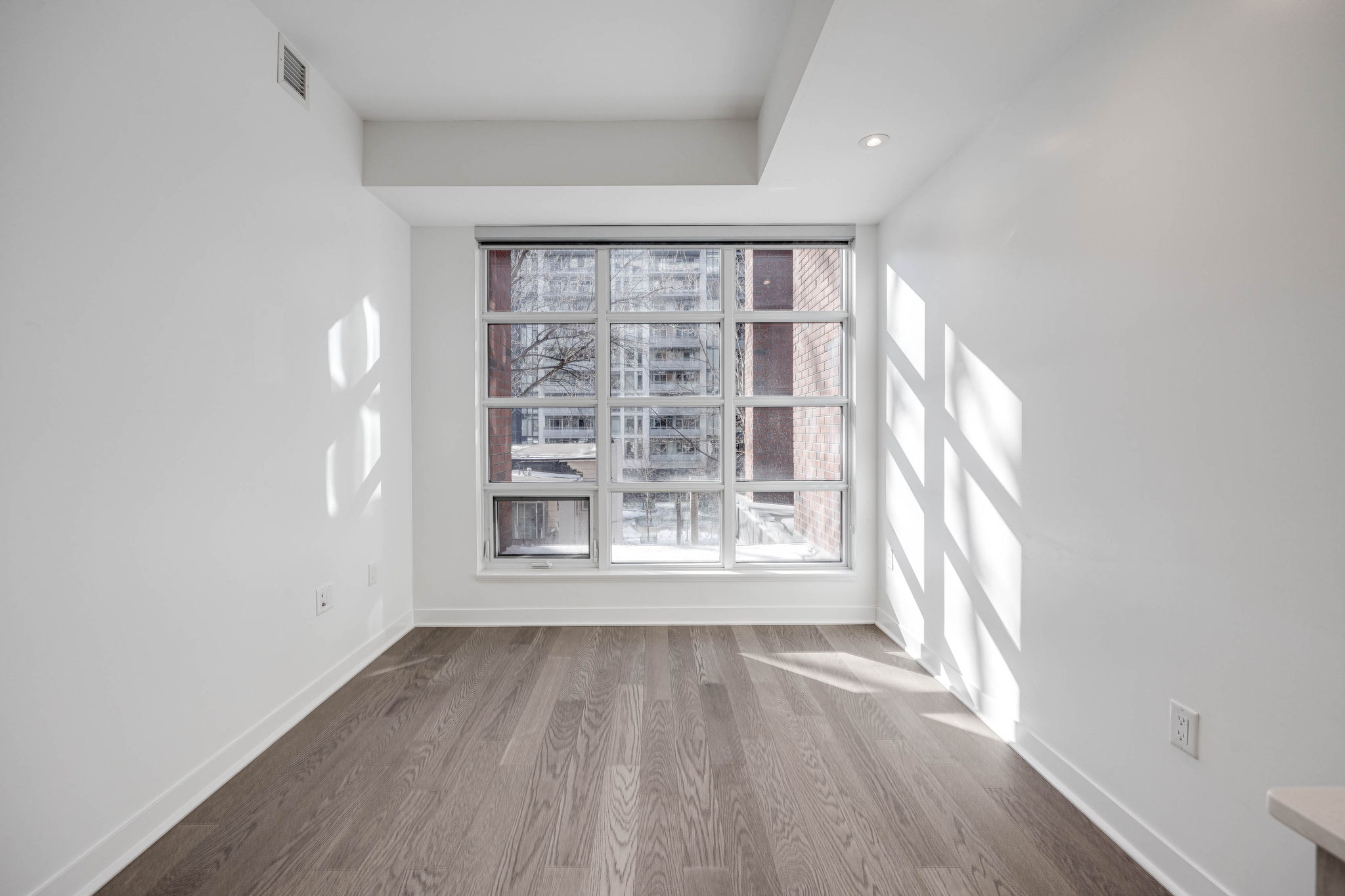 Toronto property showcase — delivered property photograph 11