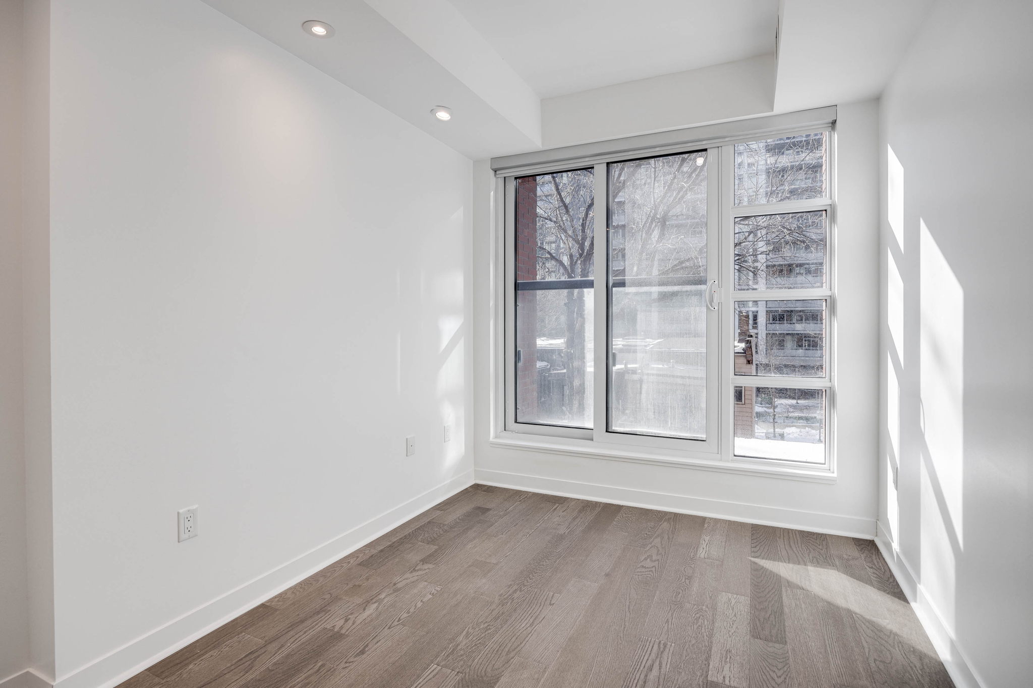 Toronto property showcase — delivered property photograph 15