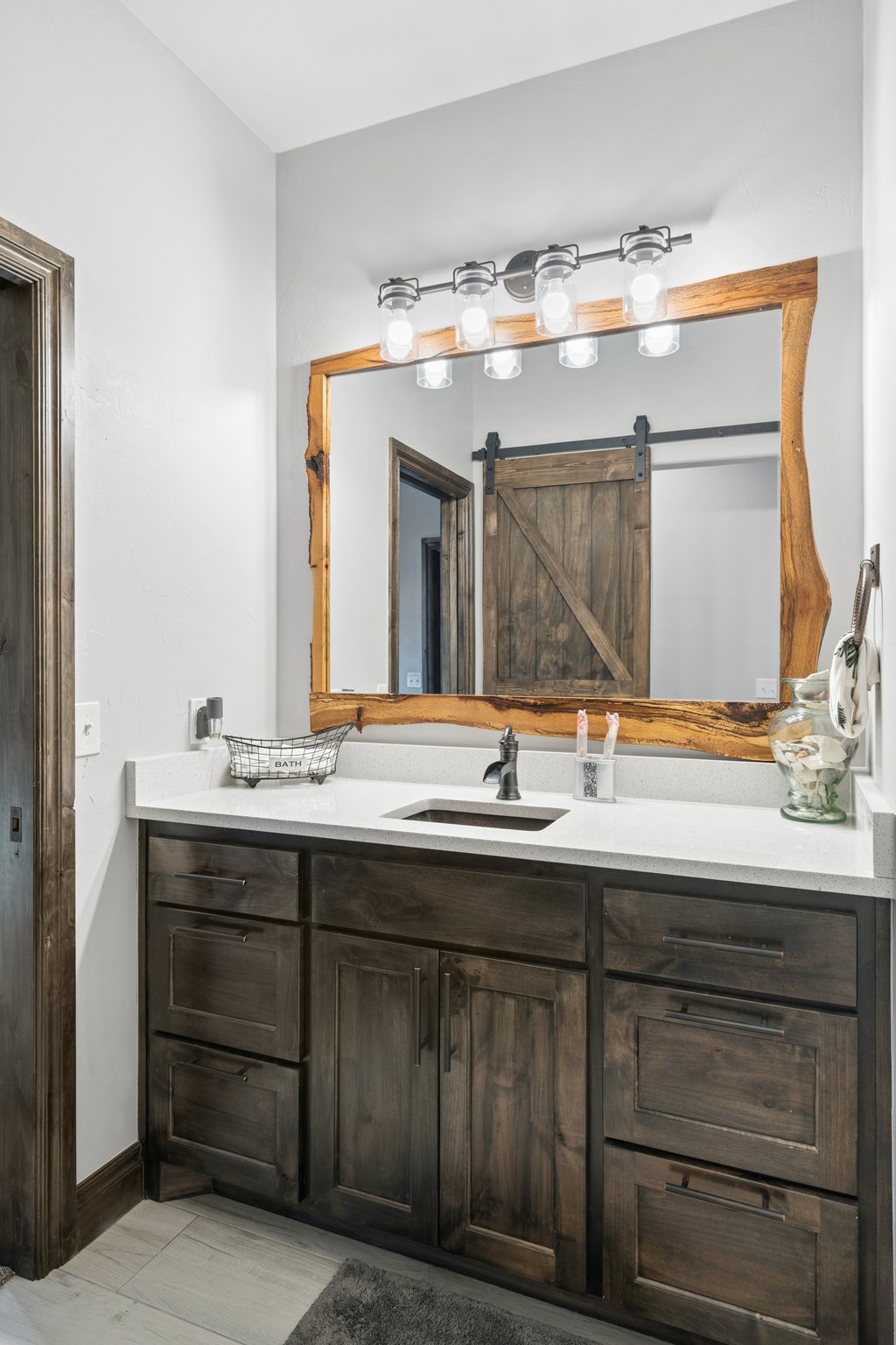 501 Buckboard Ln_043.jpg