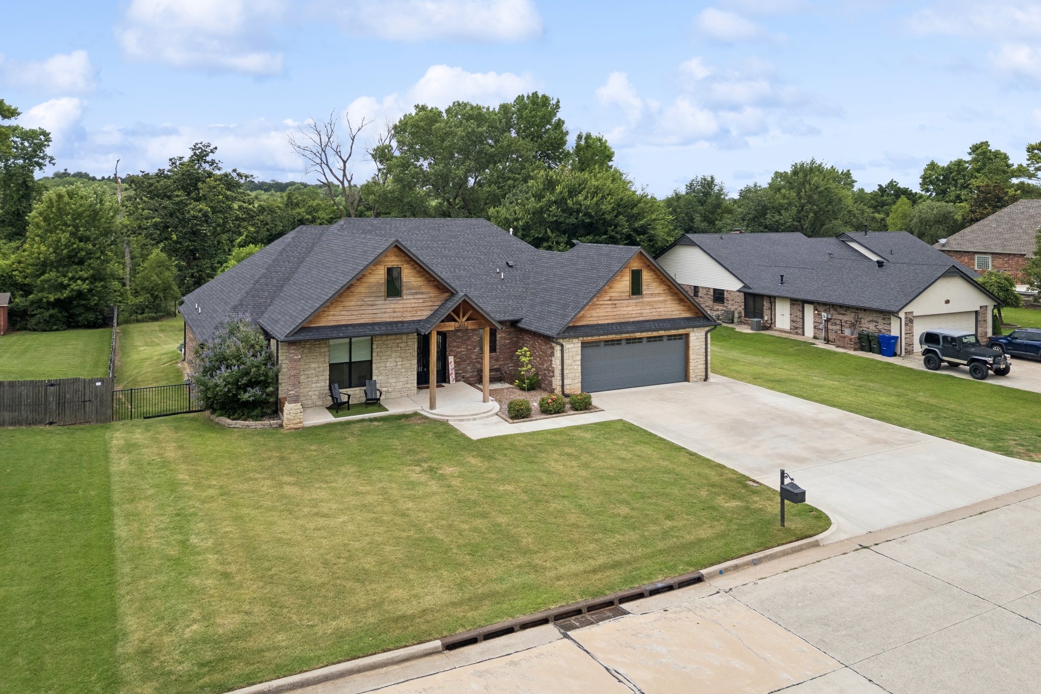 501 Buckboard Ln_001 (2).jpg