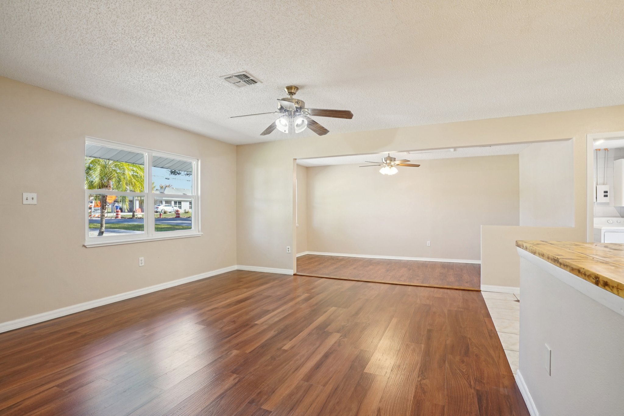 Dora Ave-S0701-009.jpg