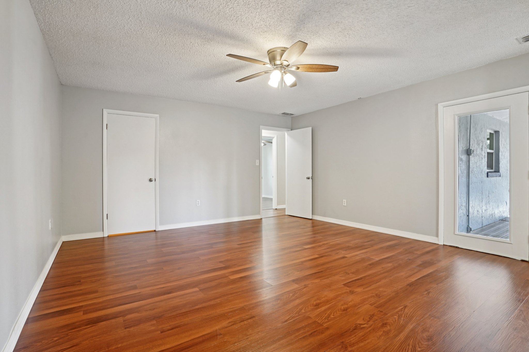 Dora Ave-S0701-022.jpg