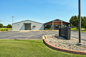  Photo 0