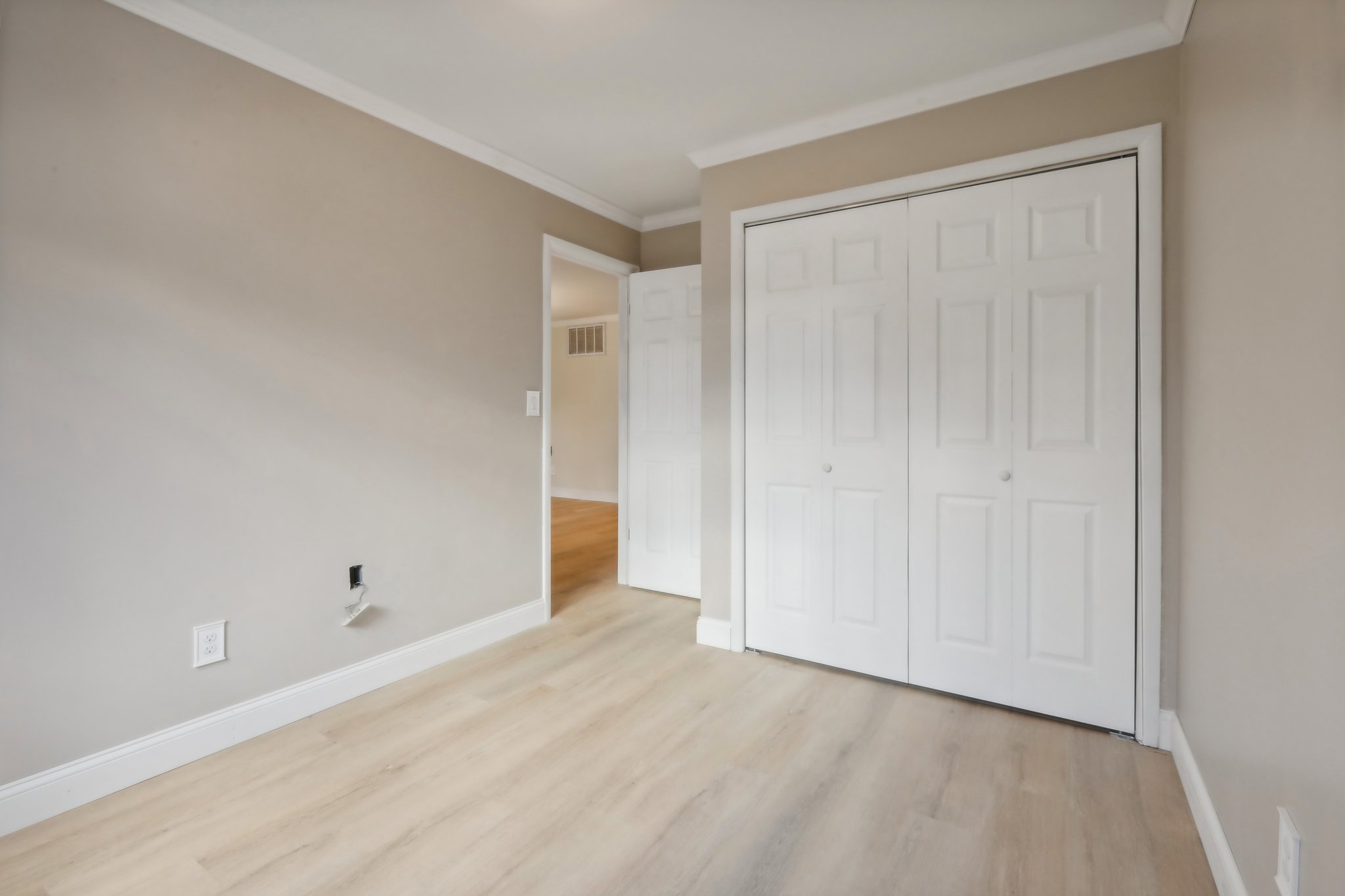 High Meadow Ln 501-021.jpg