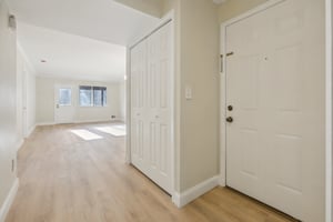 High Meadow Ln 501-007.jpg