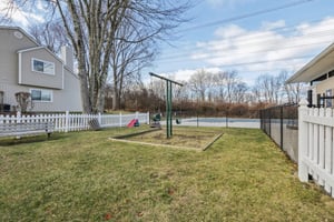 High Meadow Ln 501-041.jpg