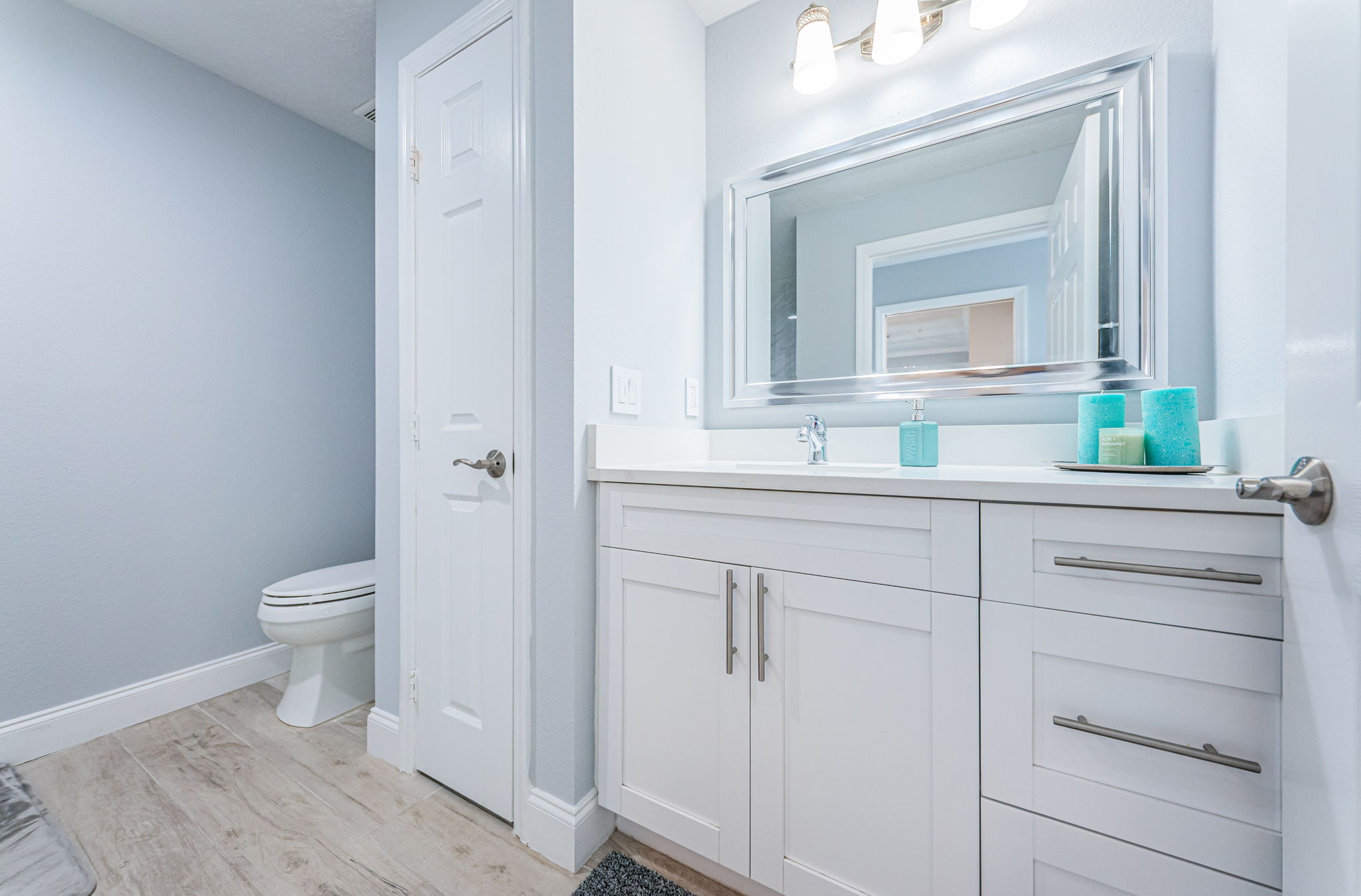 Bathroom 2b
