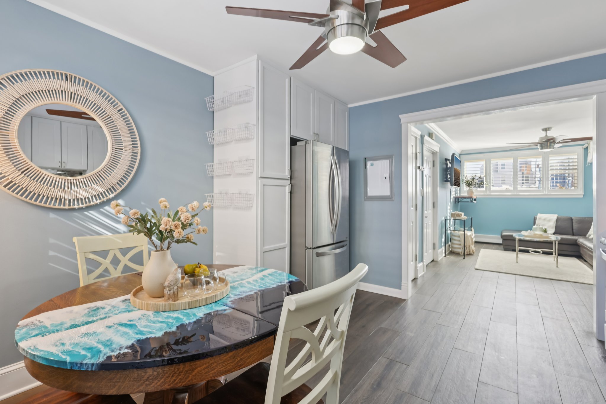 Main St-S0302-007r.jpg