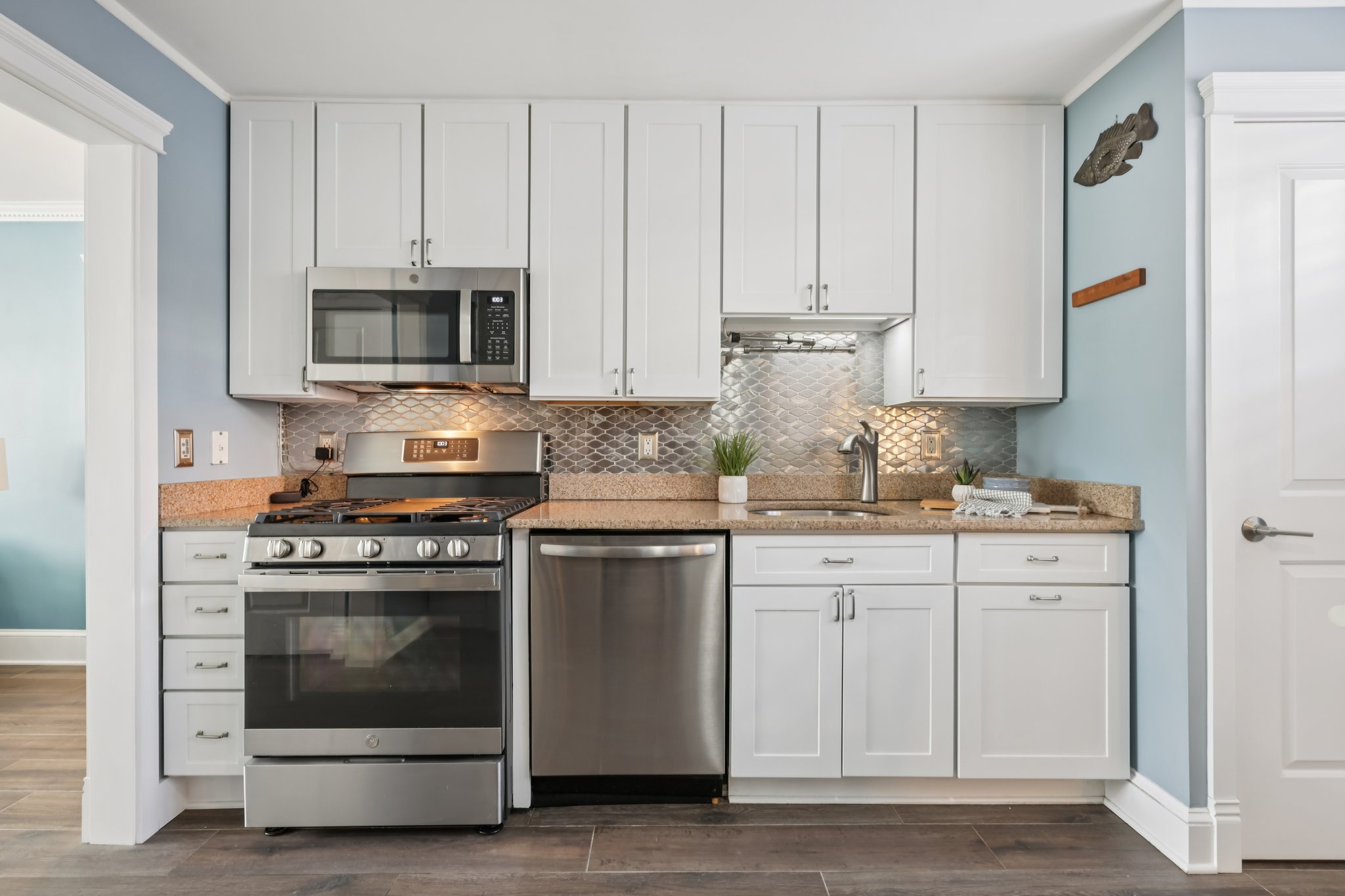 Main St-S0302-010r.jpg