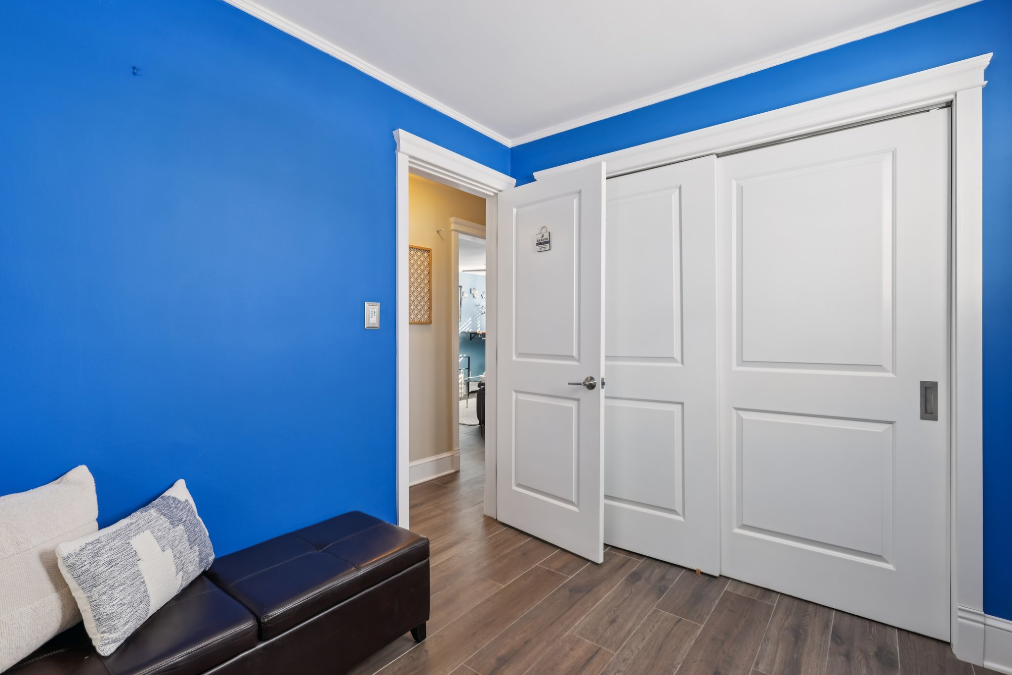 Main St-S0302-019r.jpg