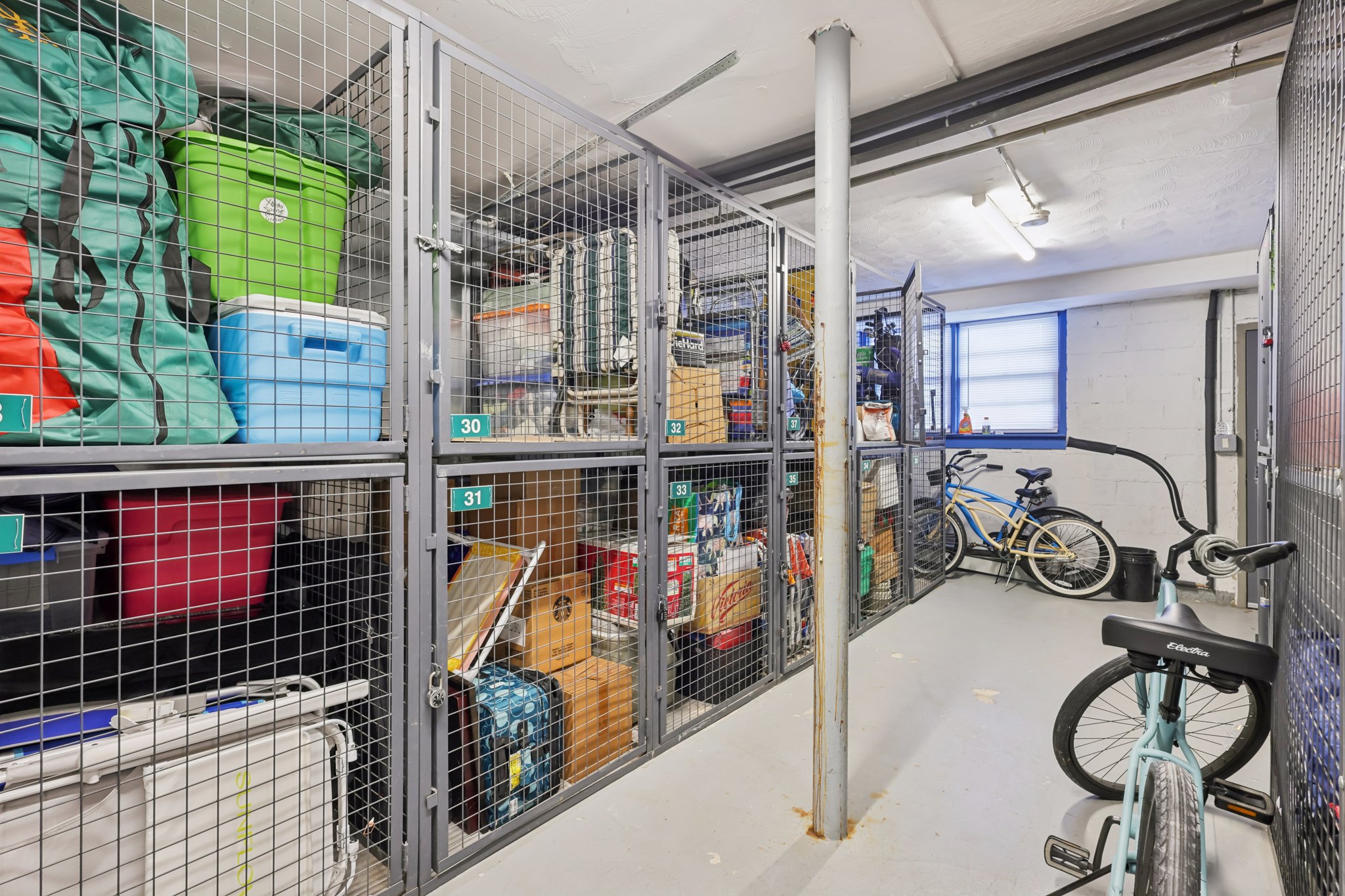 Main St-S0302-025r.jpg