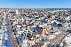 Main St-S0302-031.jpg