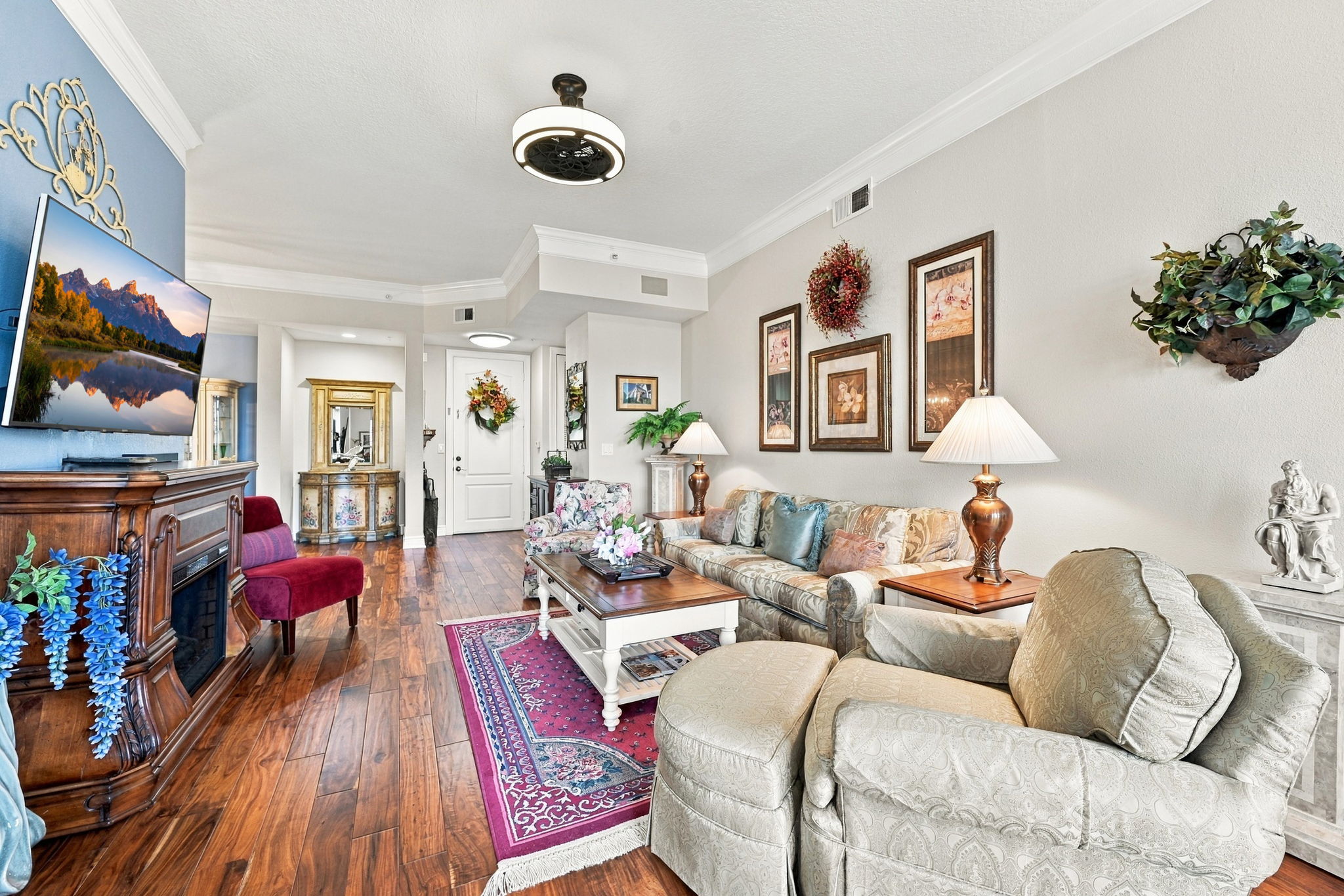 Spacious Living Room