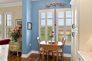 Cheerful and Bright Breakfast Nook