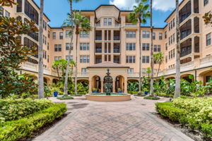 Mirasol Courtyard
