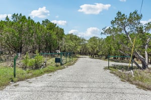 Oak Knob Dr-S0405-002.jpg