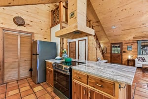 Oak Knob Dr-S0405-023.jpg