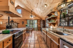 Oak Knob Dr-S0405-024.jpg