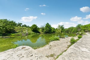 Oak Knob Dr-0405-910.jpg