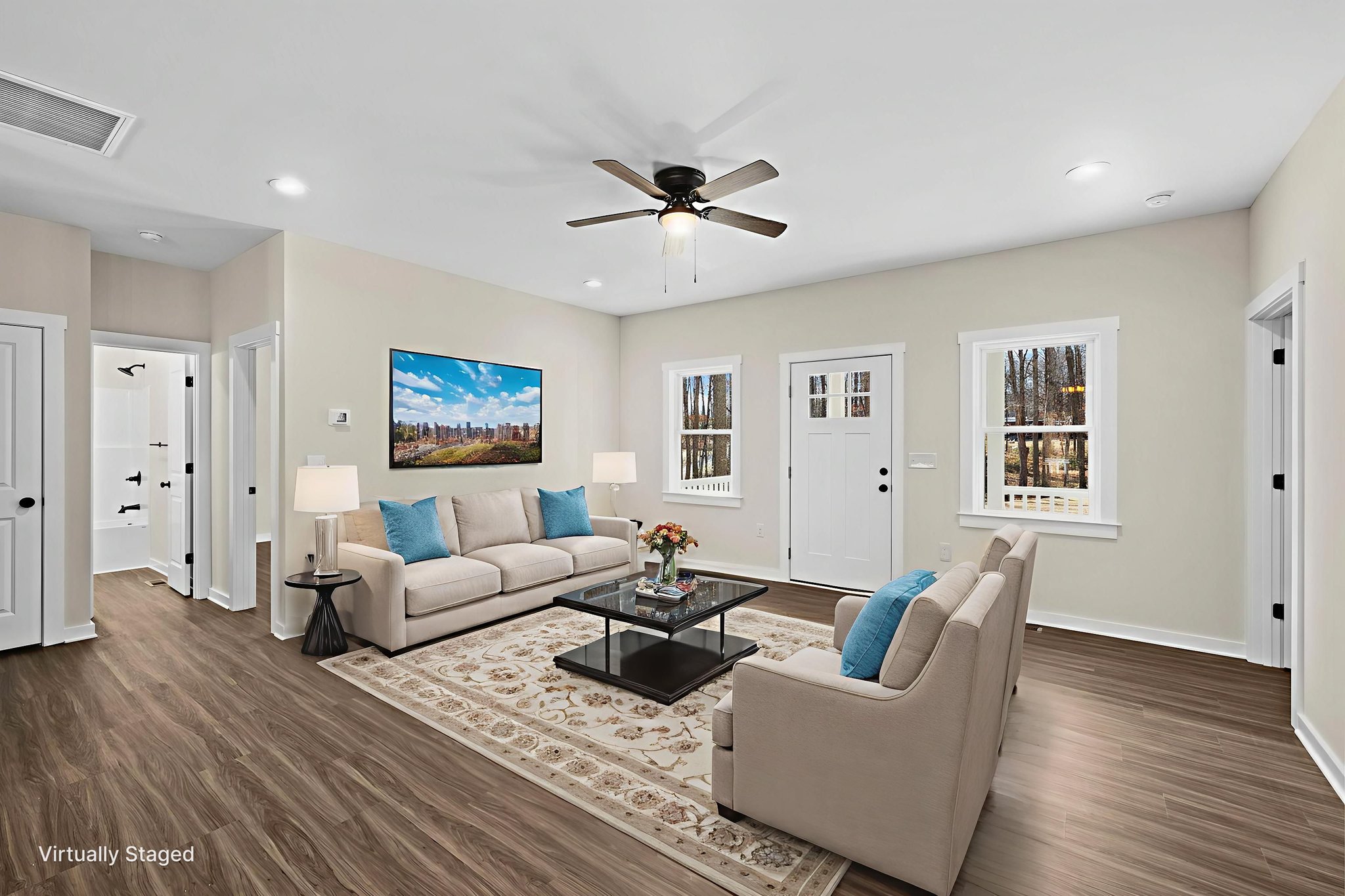 6K1A5597 virtually staged.jpeg