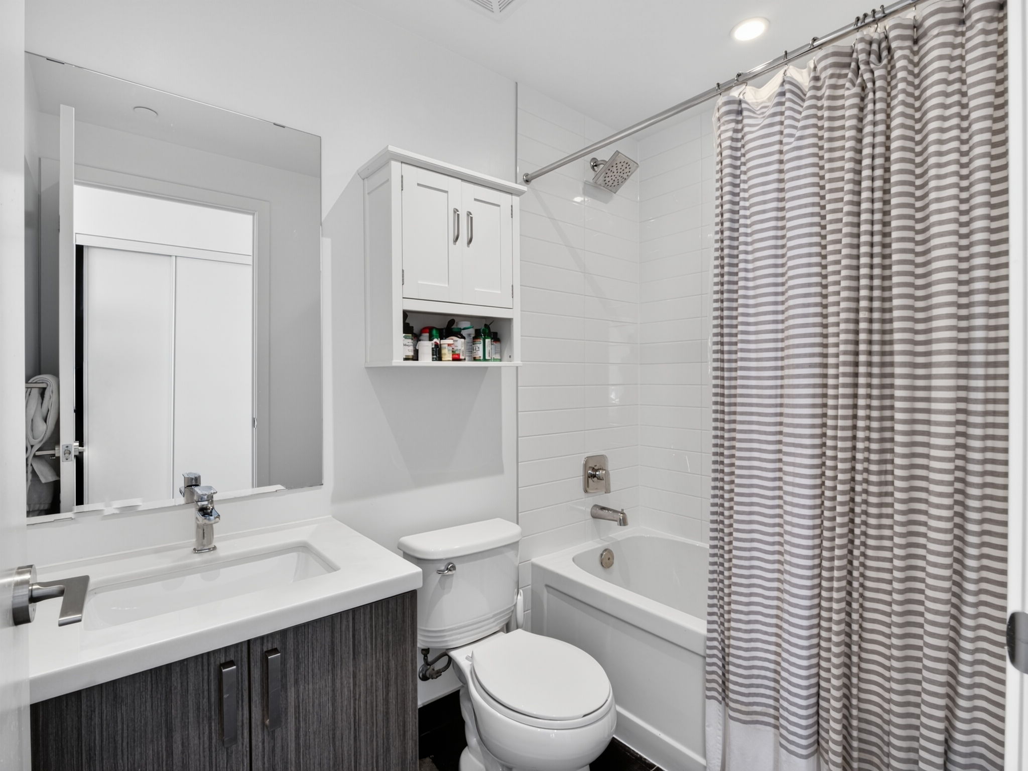 501 St Clair Ave W 1707 Toronto, ON M5P 0A2
