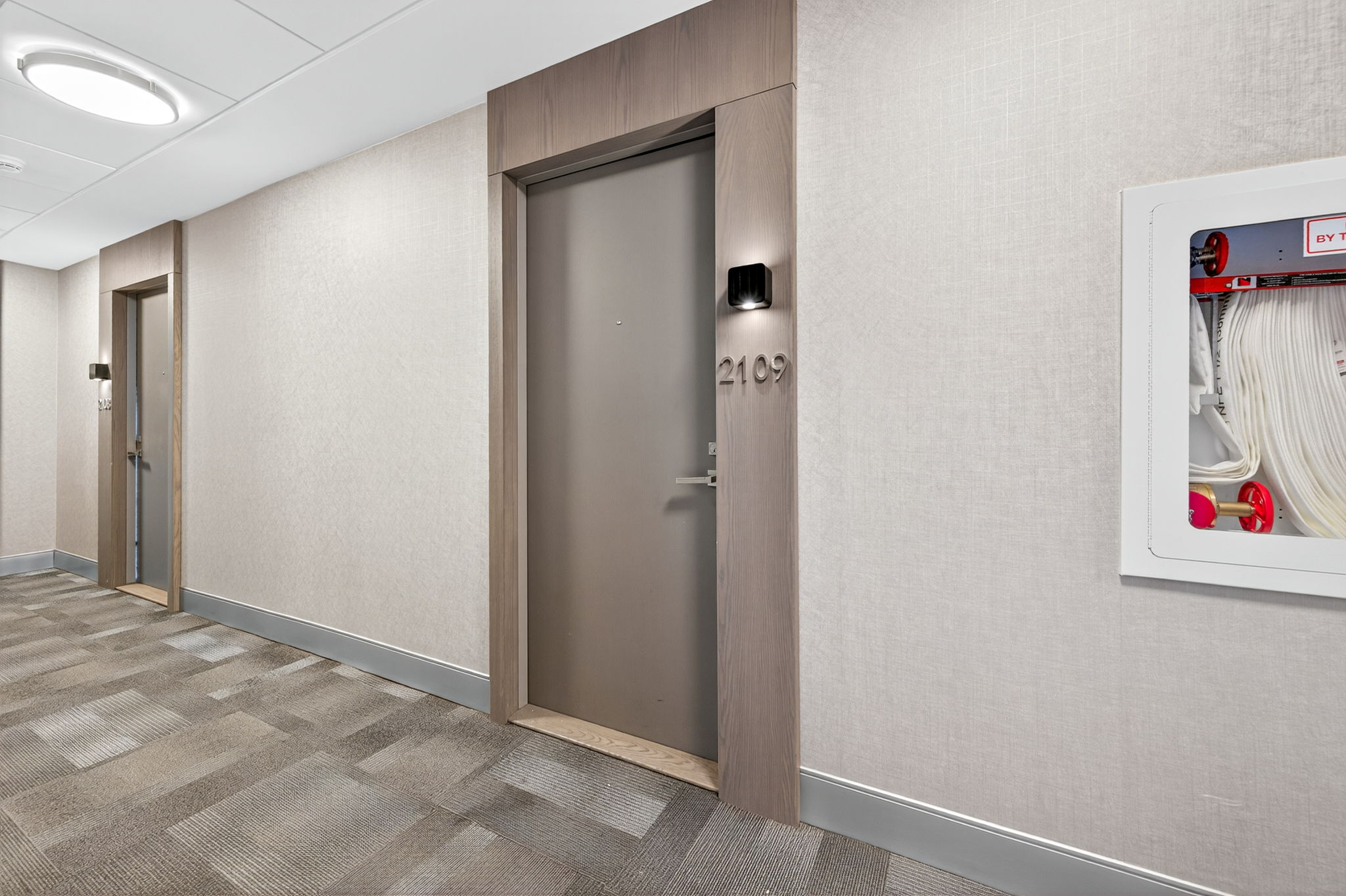 501 St Clair Ave W Unit 2109 Toronto, ON M5P 0A2