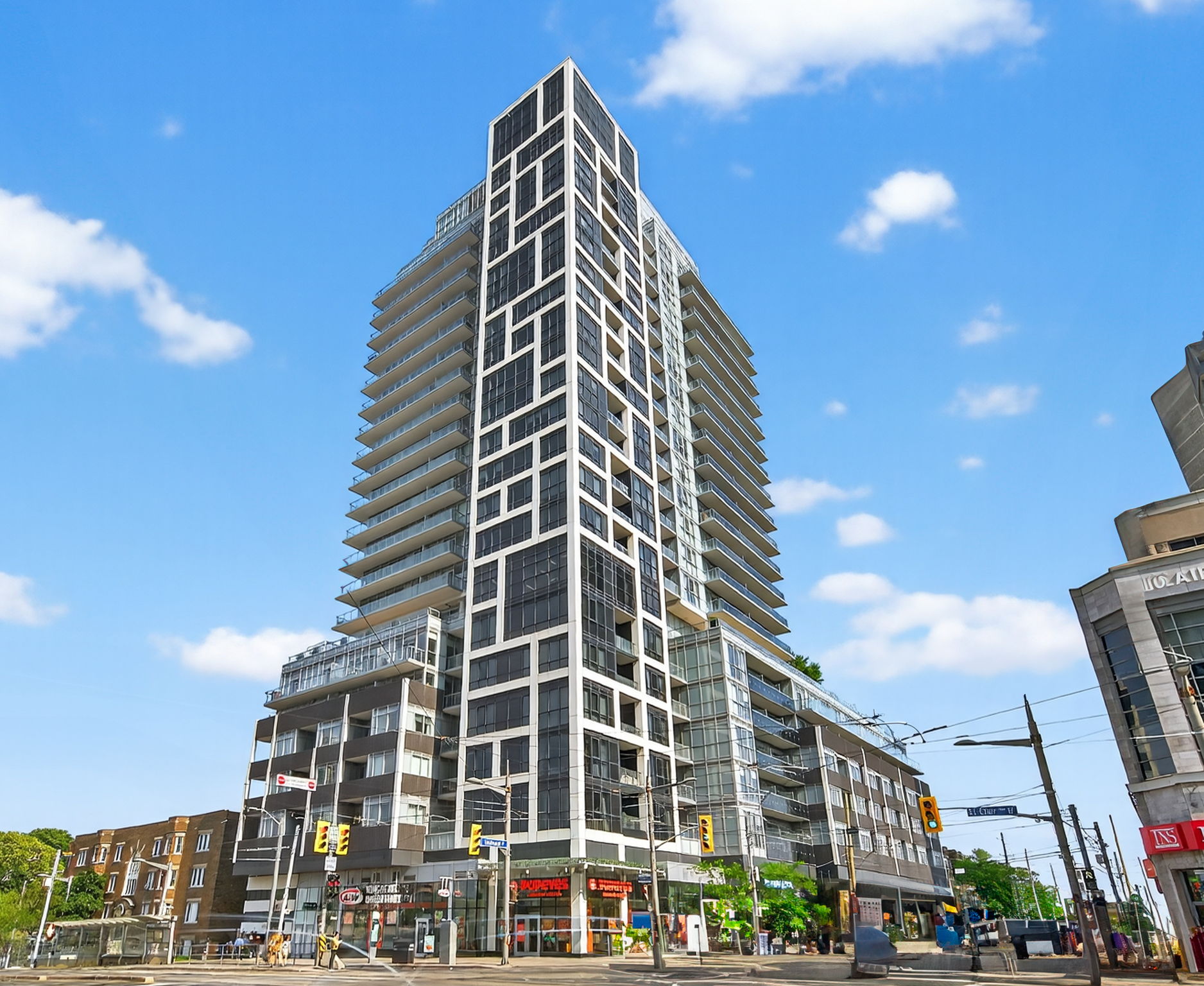 501 St Clair Ave W Unit 2109 Toronto, ON M5P 0A2
