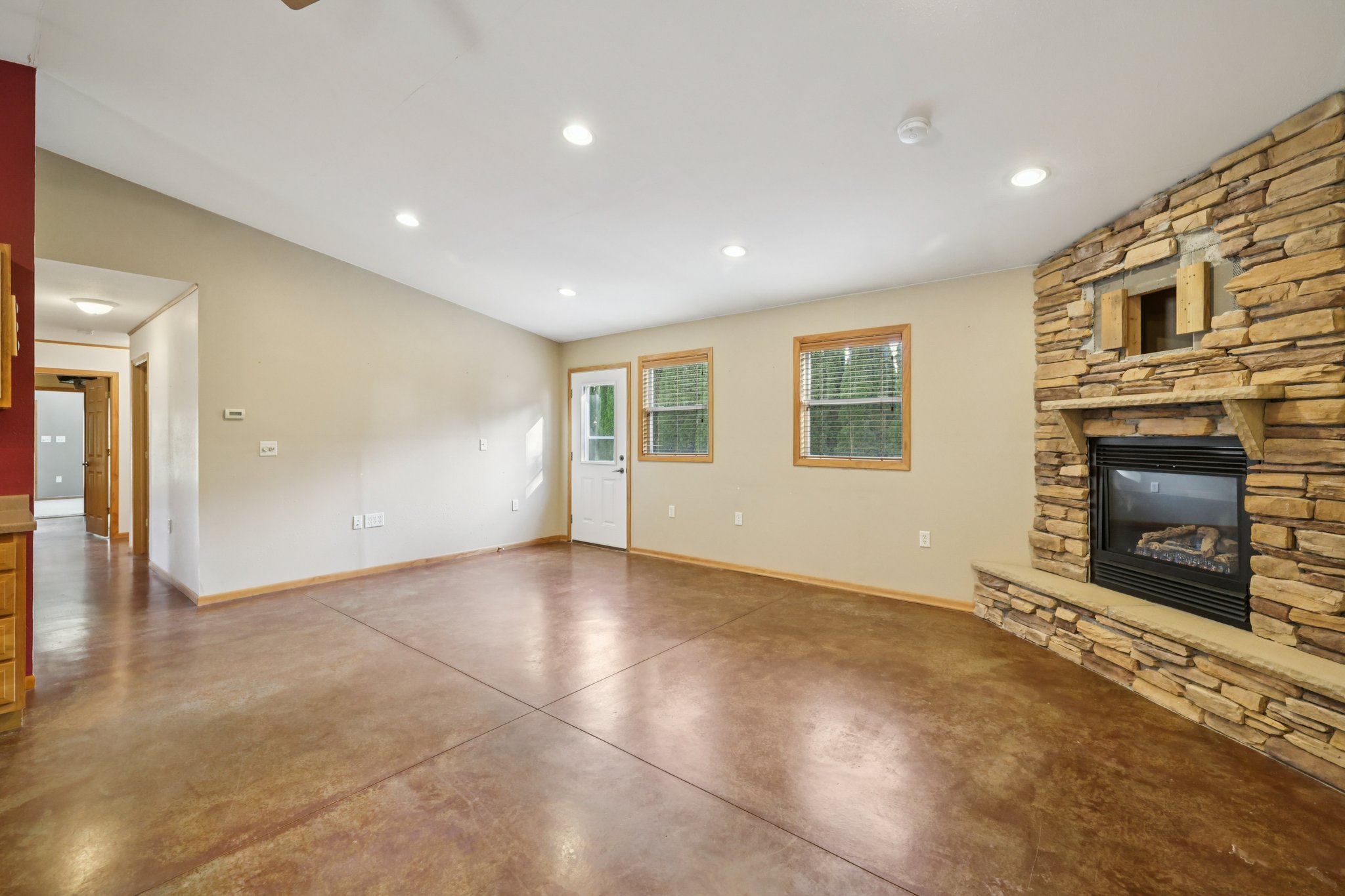 Tamarack Rd-S3110-011.jpg