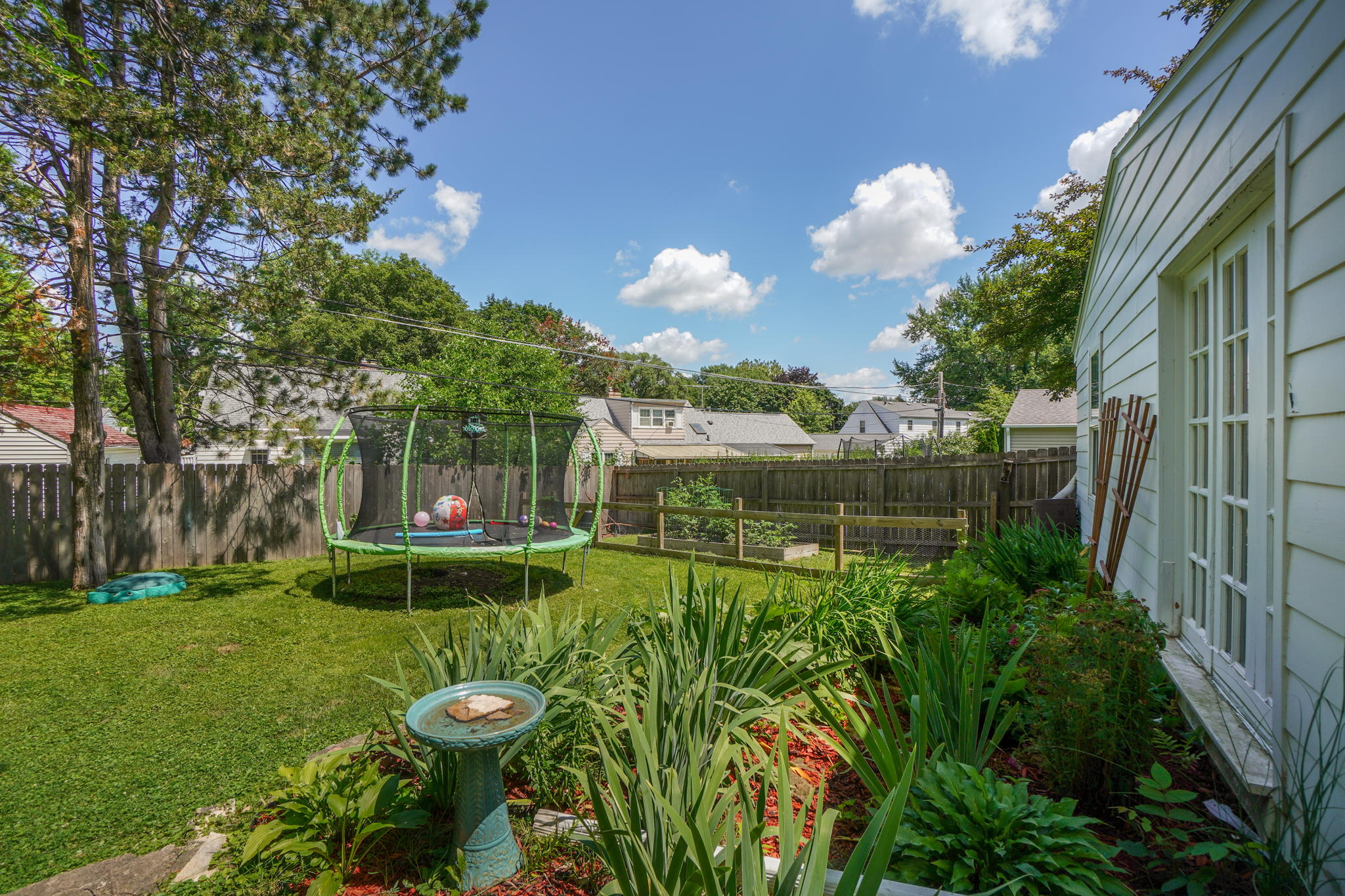 501 Terrace Dr, Waterloo, IA 50702, USA Photo 38