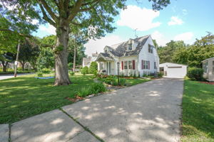 501 Terrace Dr, Waterloo, IA 50702, USA Photo 0