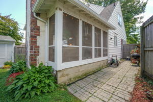 501 Terrace Dr, Waterloo, IA 50702, USA Photo 29