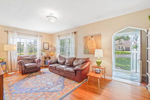 501 Terrace Dr, Waterloo, IA 50702, USA Photo 4