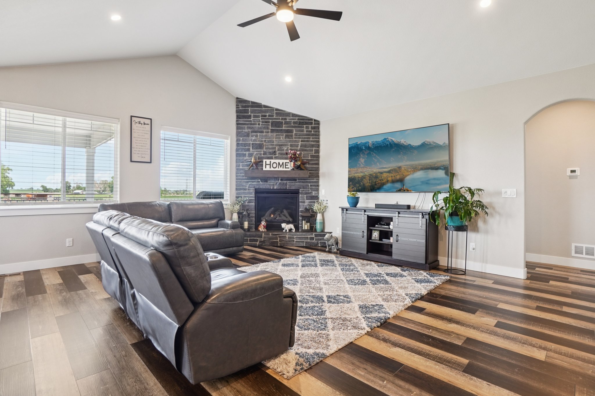 Prairie Lark Ln-S0207-011.jpg