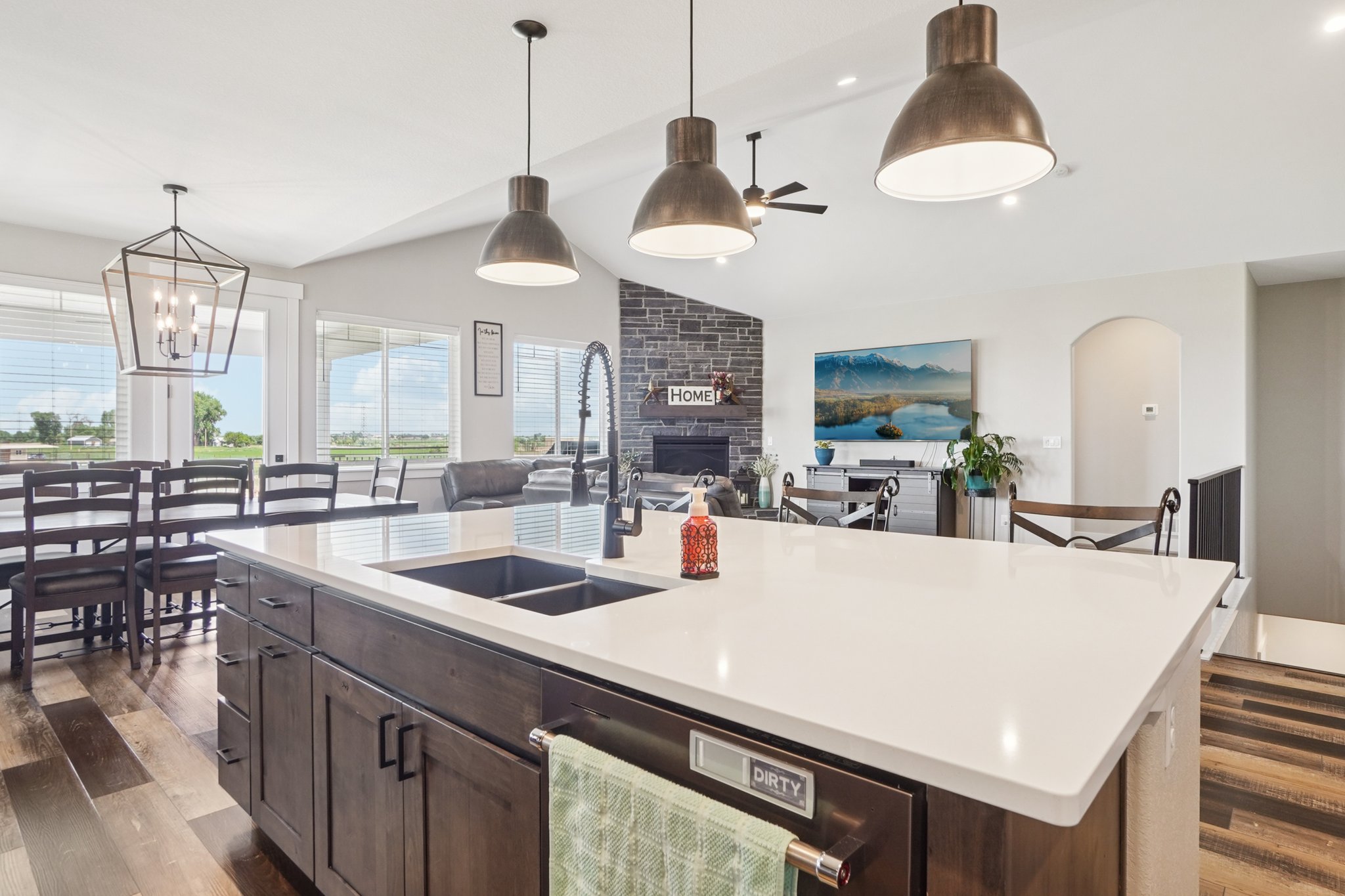 Prairie Lark Ln-S0207-024.jpg