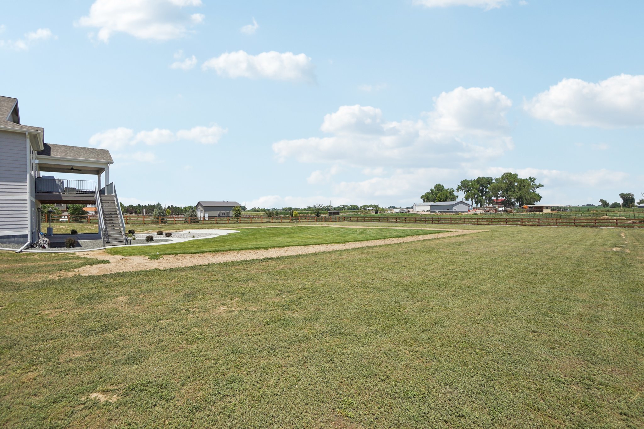Prairie Lark Ln-S0207-059.jpg