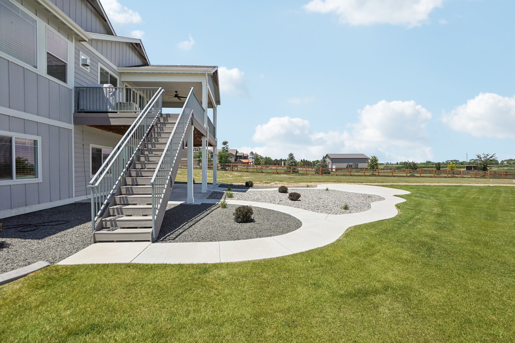 Prairie Lark Ln-S0207-060.jpg