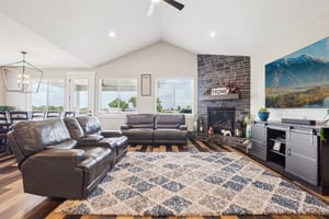 Prairie Lark Ln-S0207-012.jpg