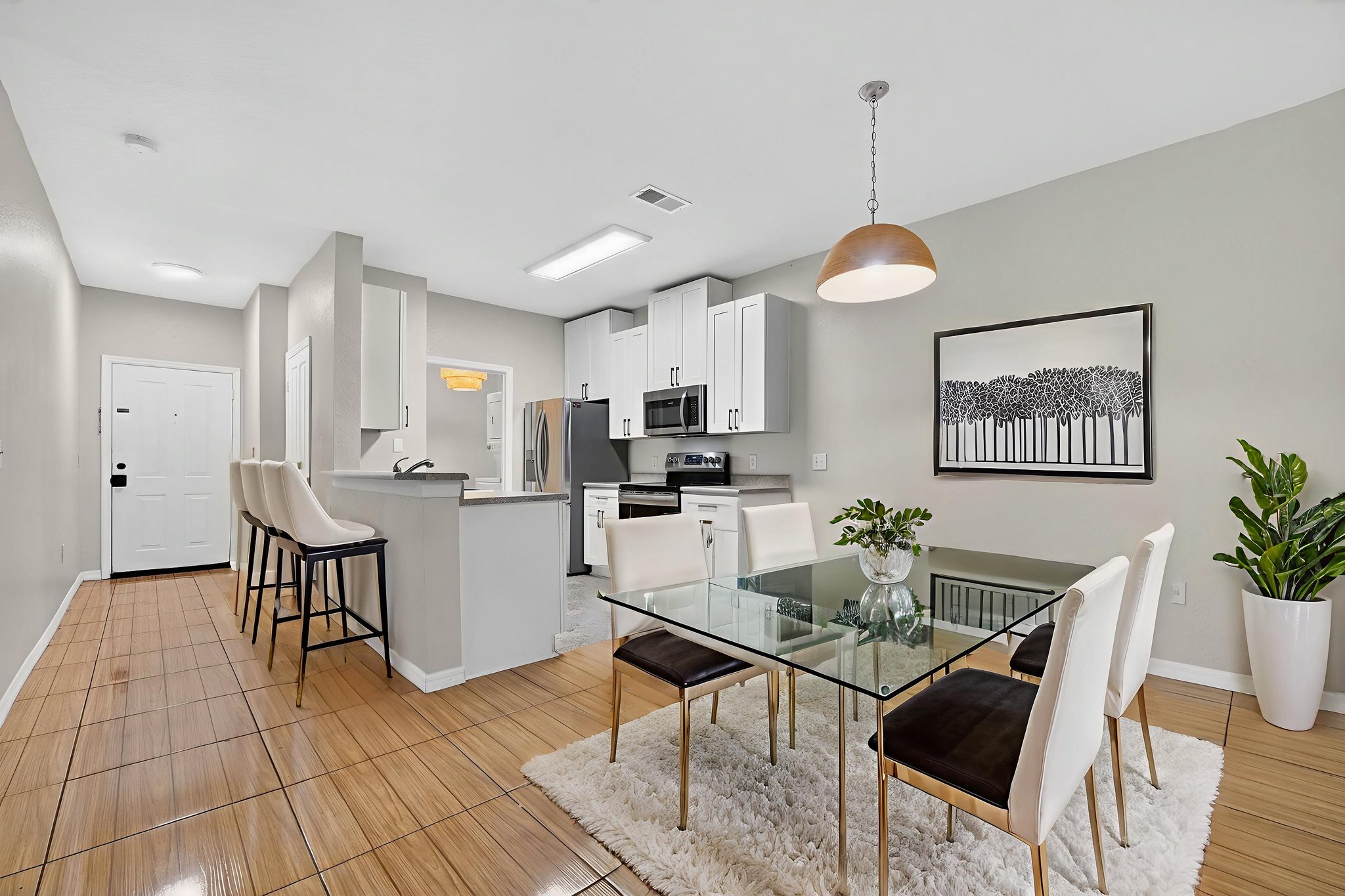 5011 Hemingway Cir16 virtually staged.jpeg