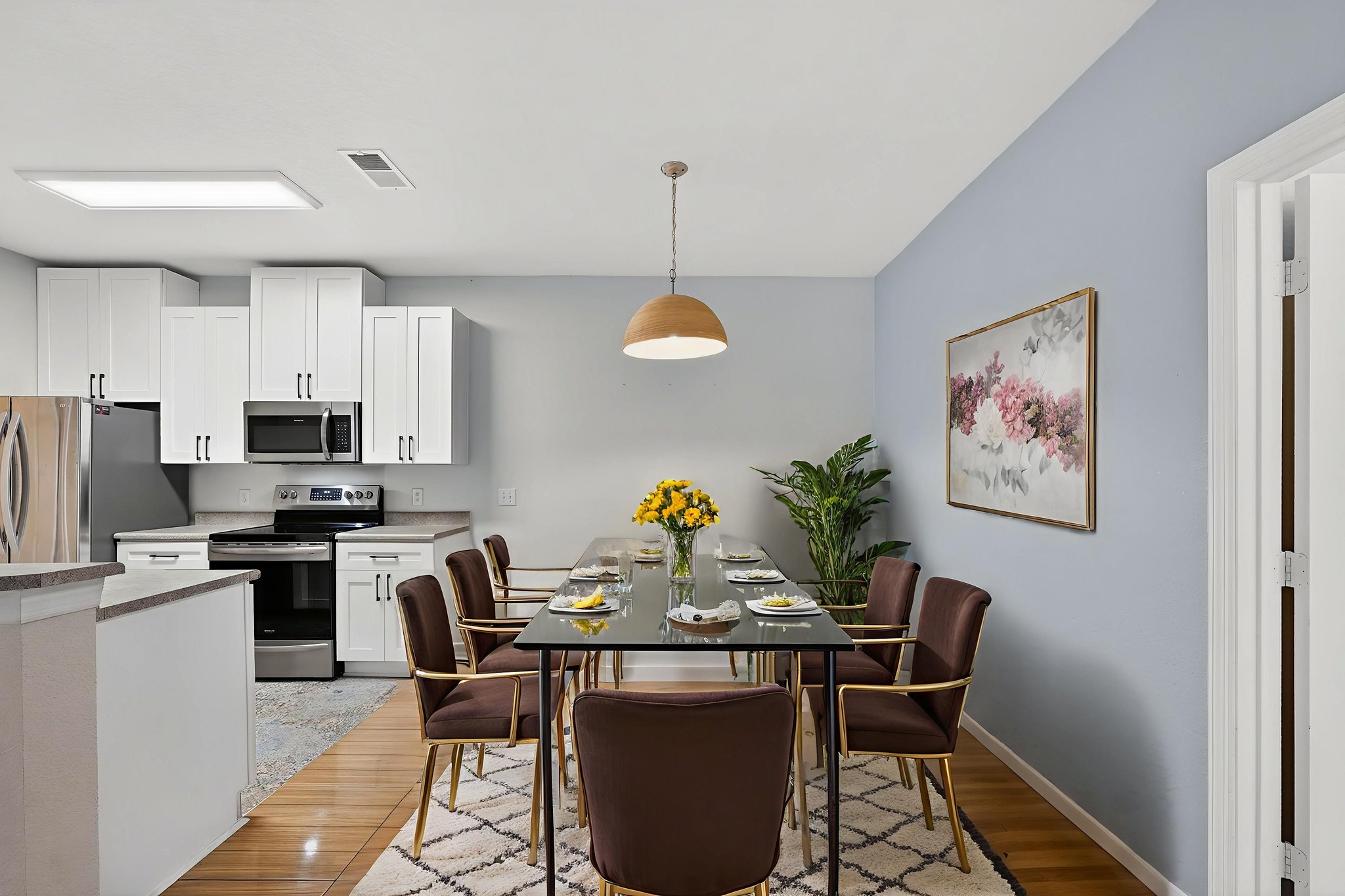 5011 Hemingway Cir18 virtually staged.jpeg