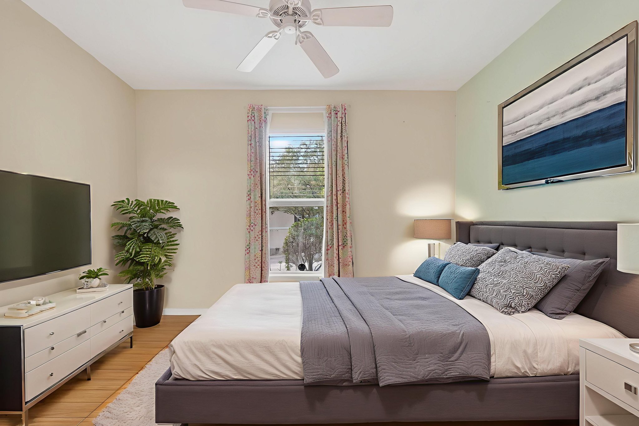 5011 Hemingway Cir8 virtually staged.jpeg