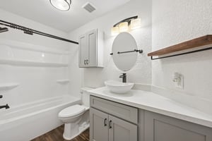 Bayou Dr-S0710-022.jpg