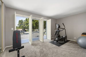 5th Bedroom & Balcony