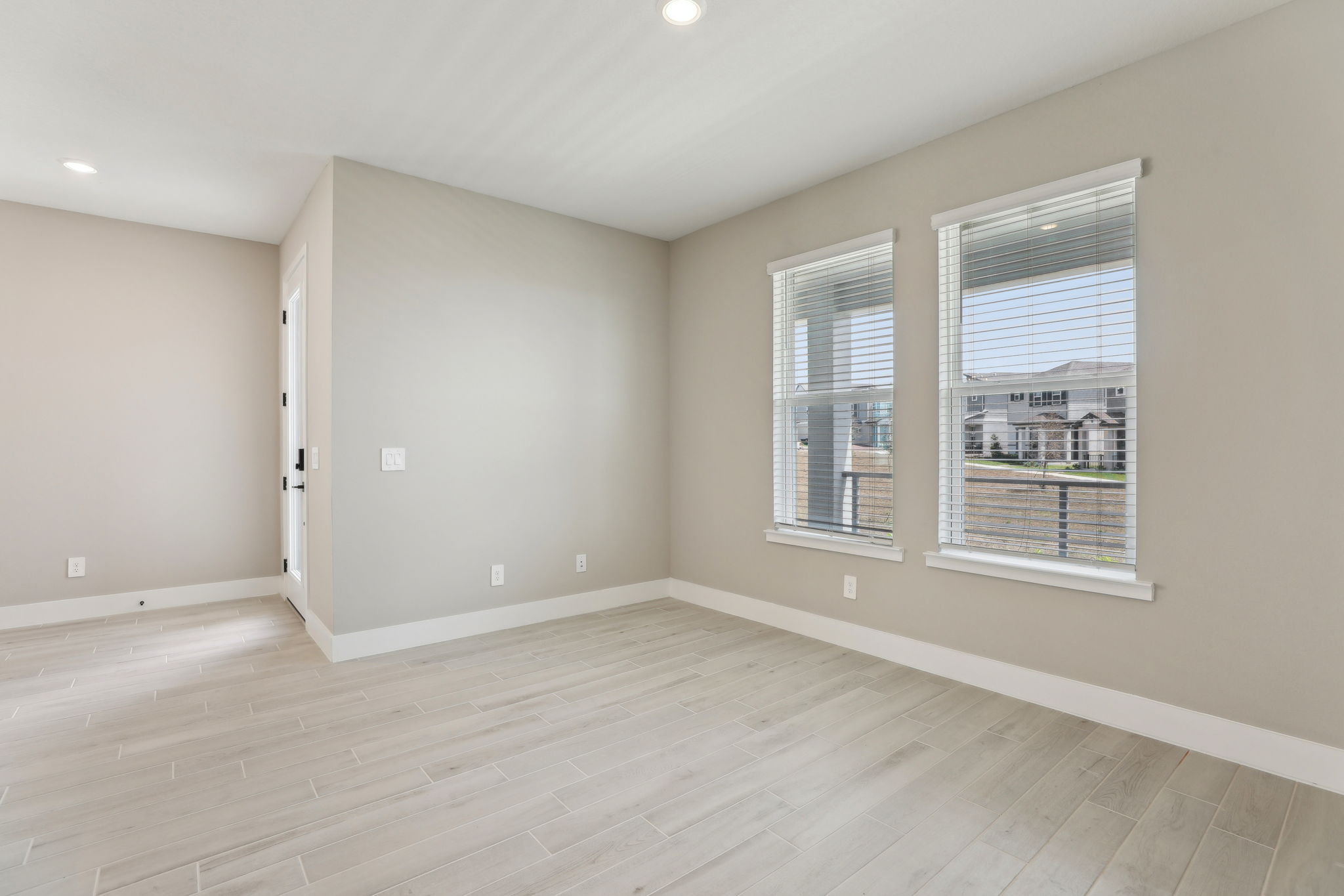 Orlando - Silverleaf Reserve - 5015 Railroad Vine Alley Winter Garden FL 34787 - 010