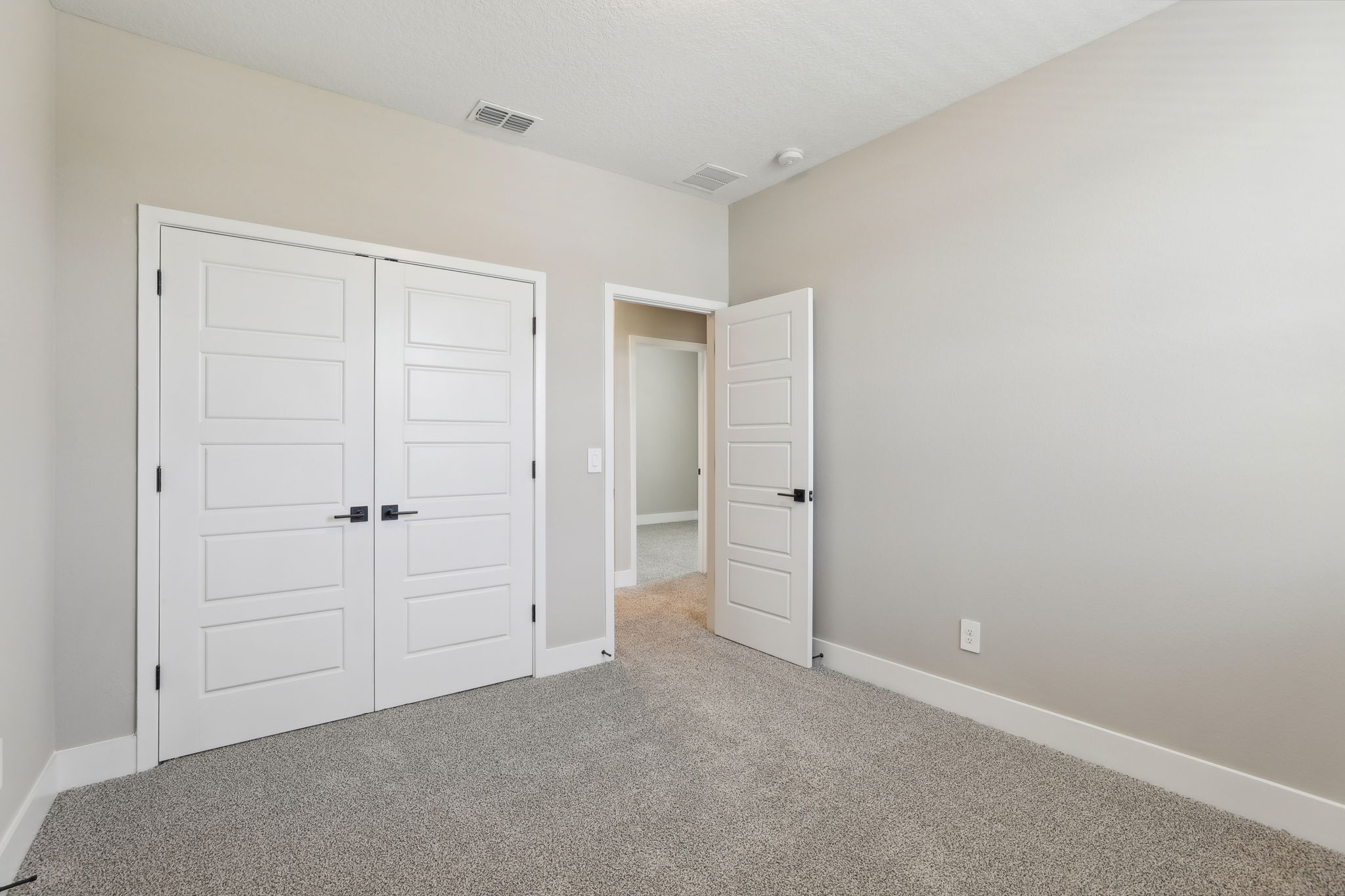 Orlando - Silverleaf Reserve - 5015 Railroad Vine Alley Winter Garden FL 34787 - 031