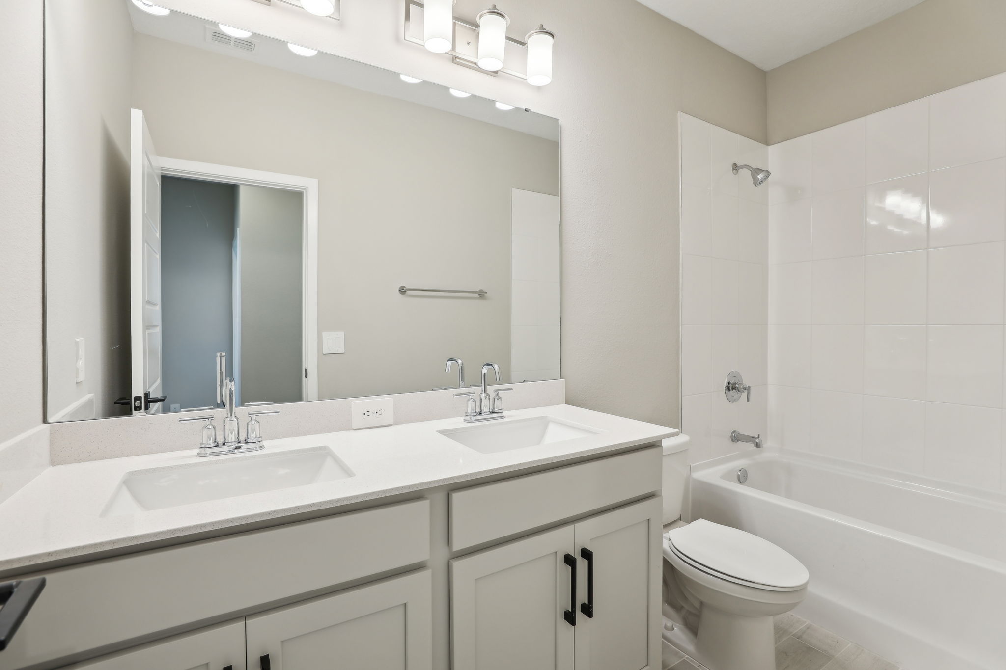 Orlando - Silverleaf Reserve - 5015 Railroad Vine Alley Winter Garden FL 34787 - 032