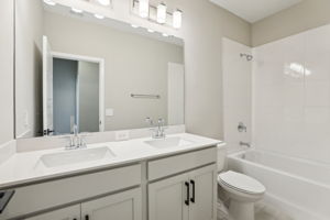 Orlando - Silverleaf Reserve - 5015 Railroad Vine Alley Winter Garden FL 34787 - 032