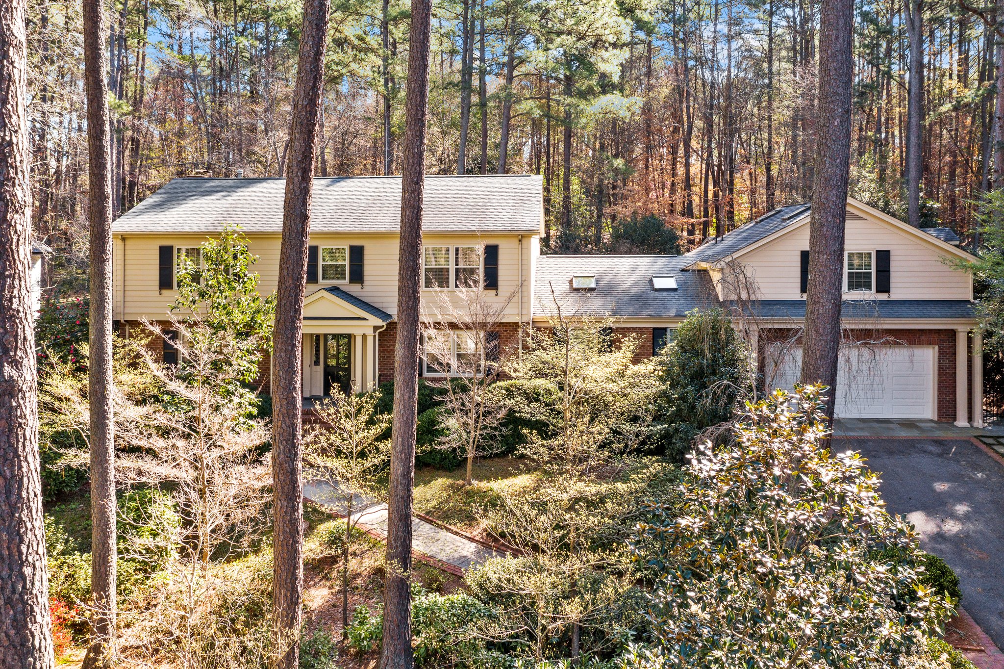 5016 Hermitage Dr, Raleigh, NC 27612, USA Photo 2