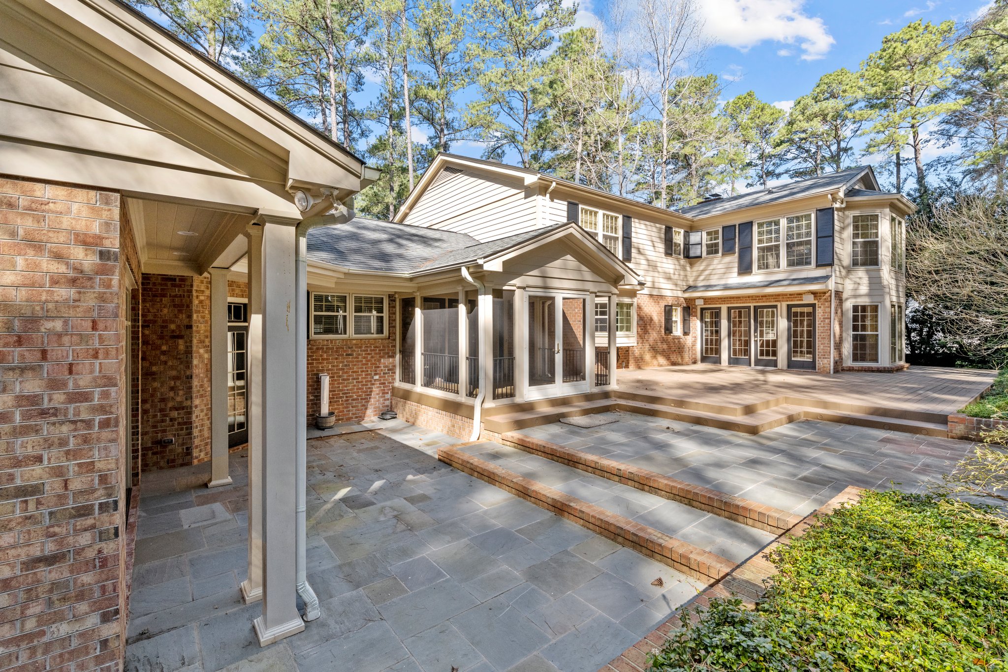 5016 Hermitage Dr, Raleigh, NC 27612, USA Photo 32