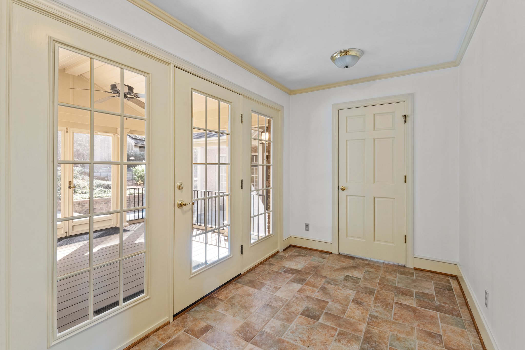 5016 Hermitage Dr, Raleigh, NC 27612, USA Photo 41