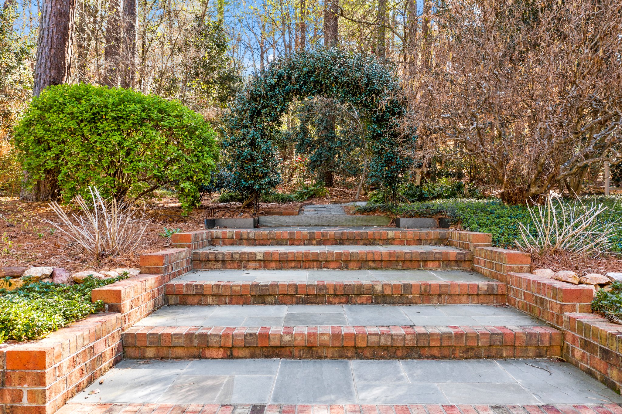 5016 Hermitage Dr, Raleigh, NC 27612, USA Photo 18